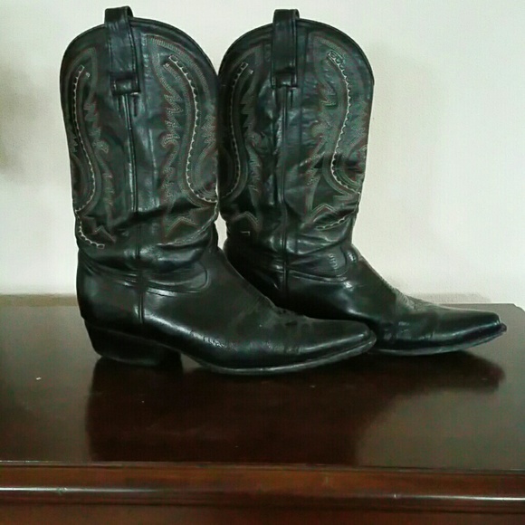 Boots - Picture 3 of 3